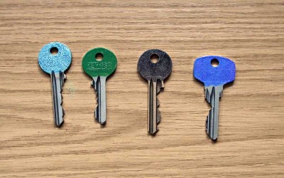 Tiny Lifechangers: colour coded keys DIY